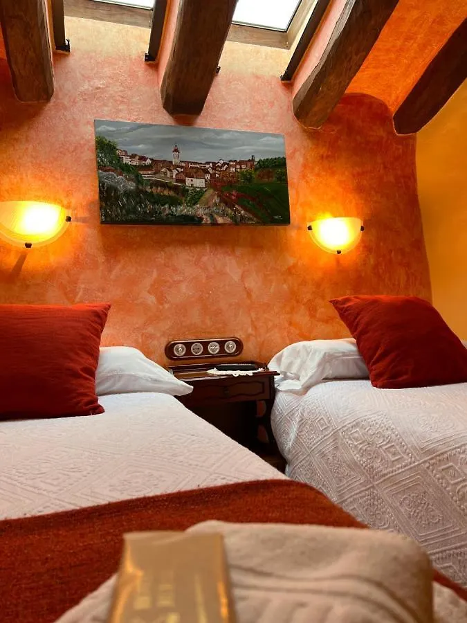 El Moli De Pontons Suites Con Jacuzzi Spa